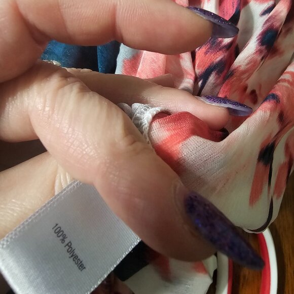 Jennifer Lopez Floral Watercolor V-Neck Blouse in Coral, Navy & Mint - Picture 14 of 14